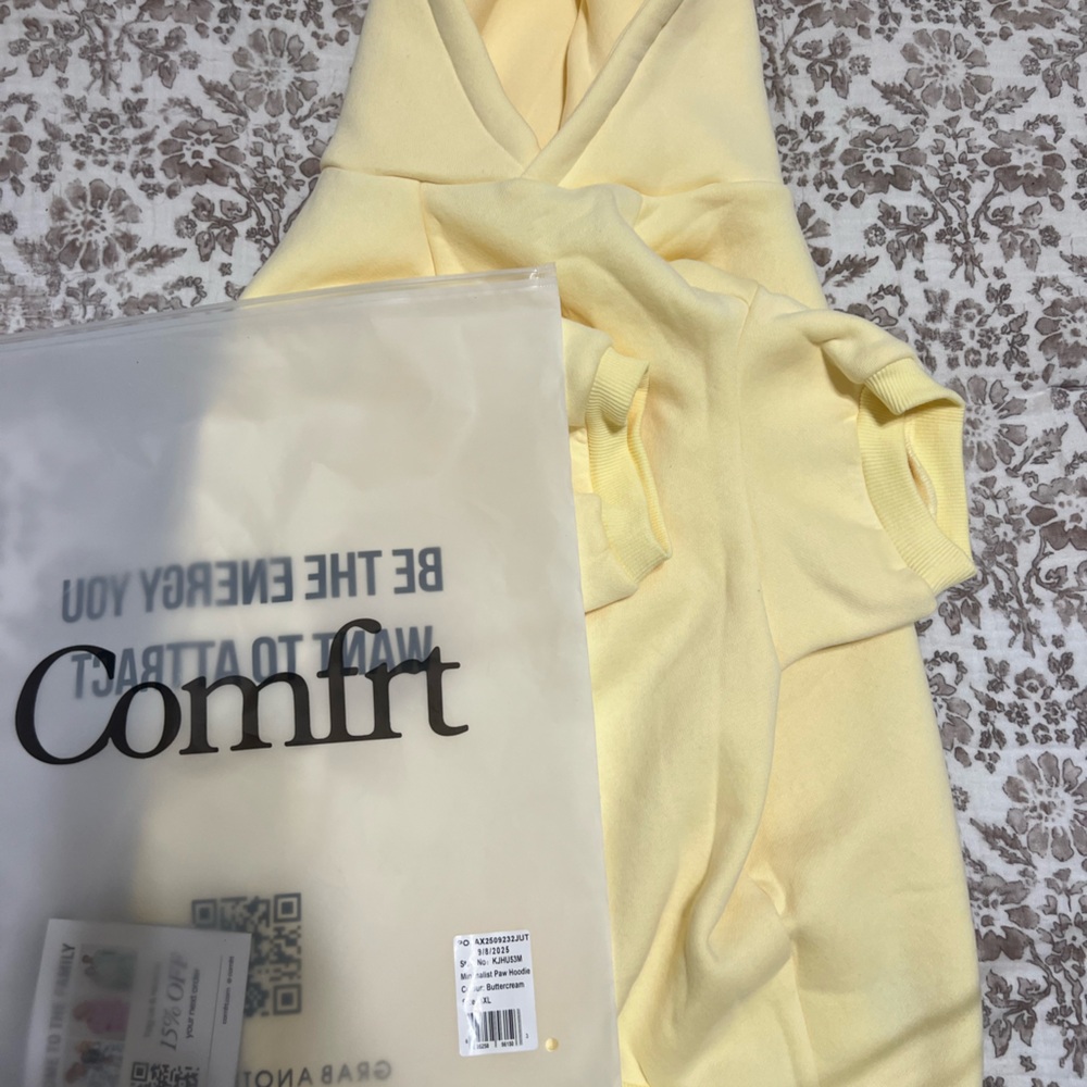 Comfrt Minimalist Paw Hoodie Buttercream